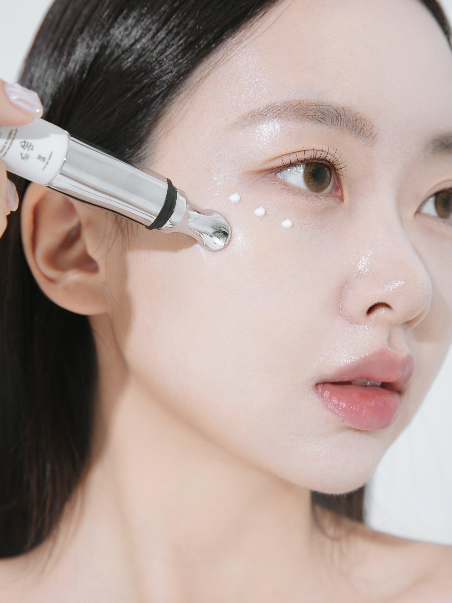 HEVEBLUE Black Yuja Bean Lifting Auto Eye Cream - Song of Skin