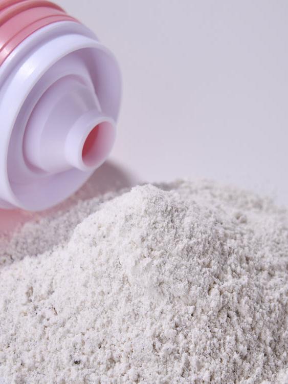 every routine Stretch & Glow Black Salt Cleansing Powder